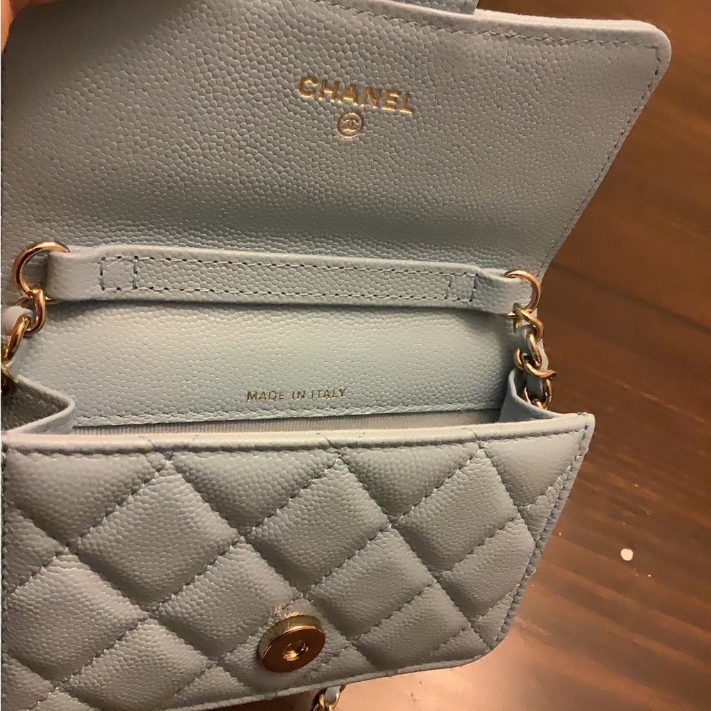Chanel Micro Flap - Picture 6 of 7